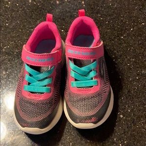 Little girls skechers